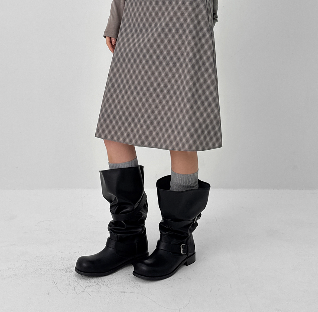 韓國 Blackup Vintage Buckle Boots 鬆垮垂墜長靴