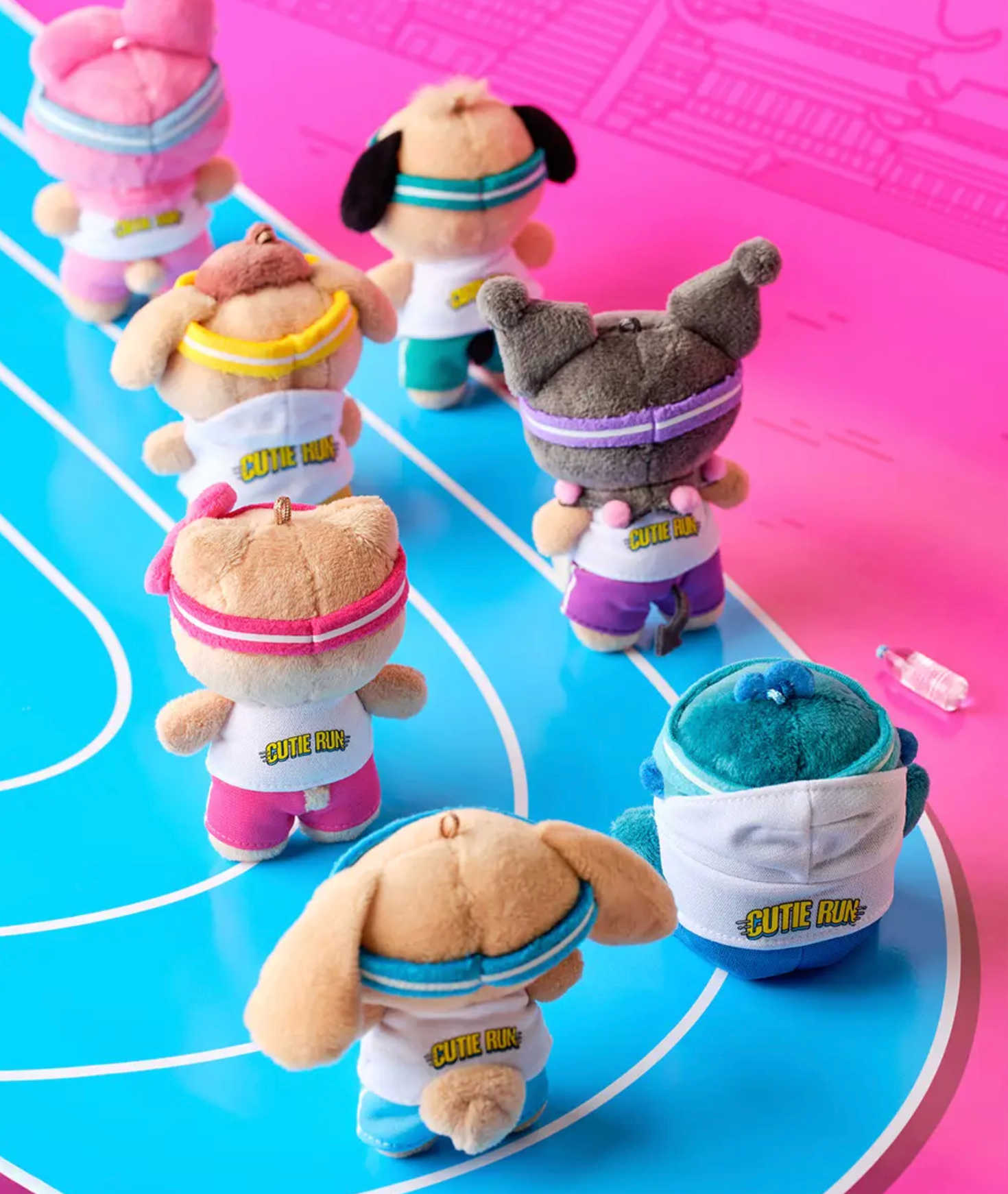 韓國 Olive Young X Sanrio 路跑活動聯名 KITTY 酷洛米 帕恰狗 吊飾 背包 刺青貼紙