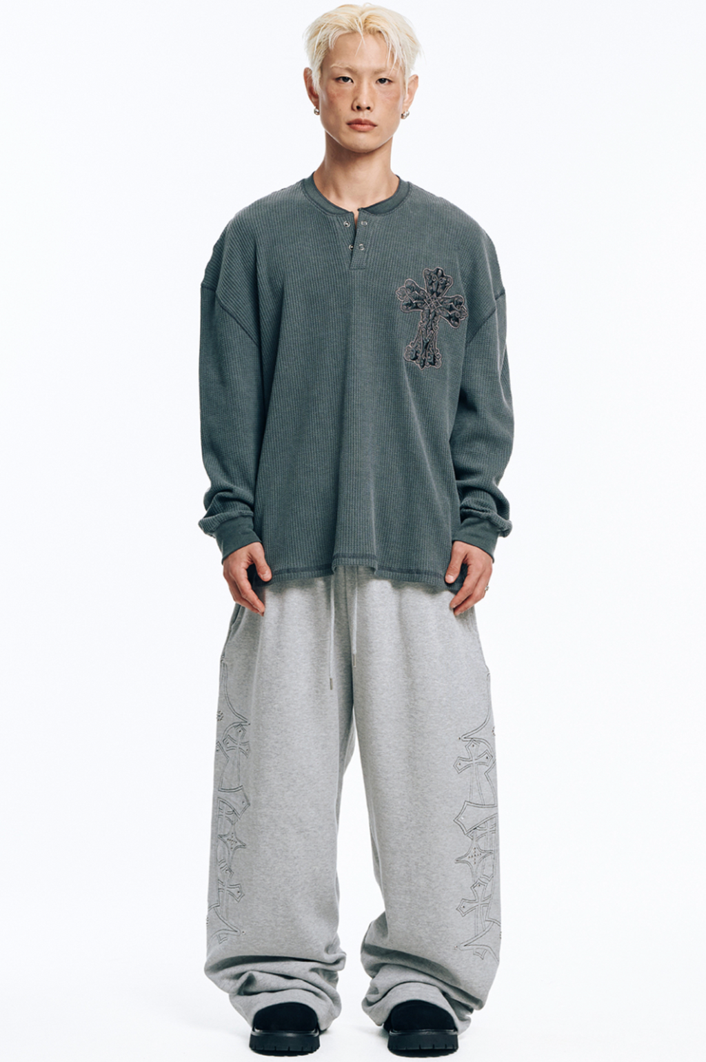 🇰🇷 韓國EASY NO EASY 十字架 水晶 刺繡 寬褲