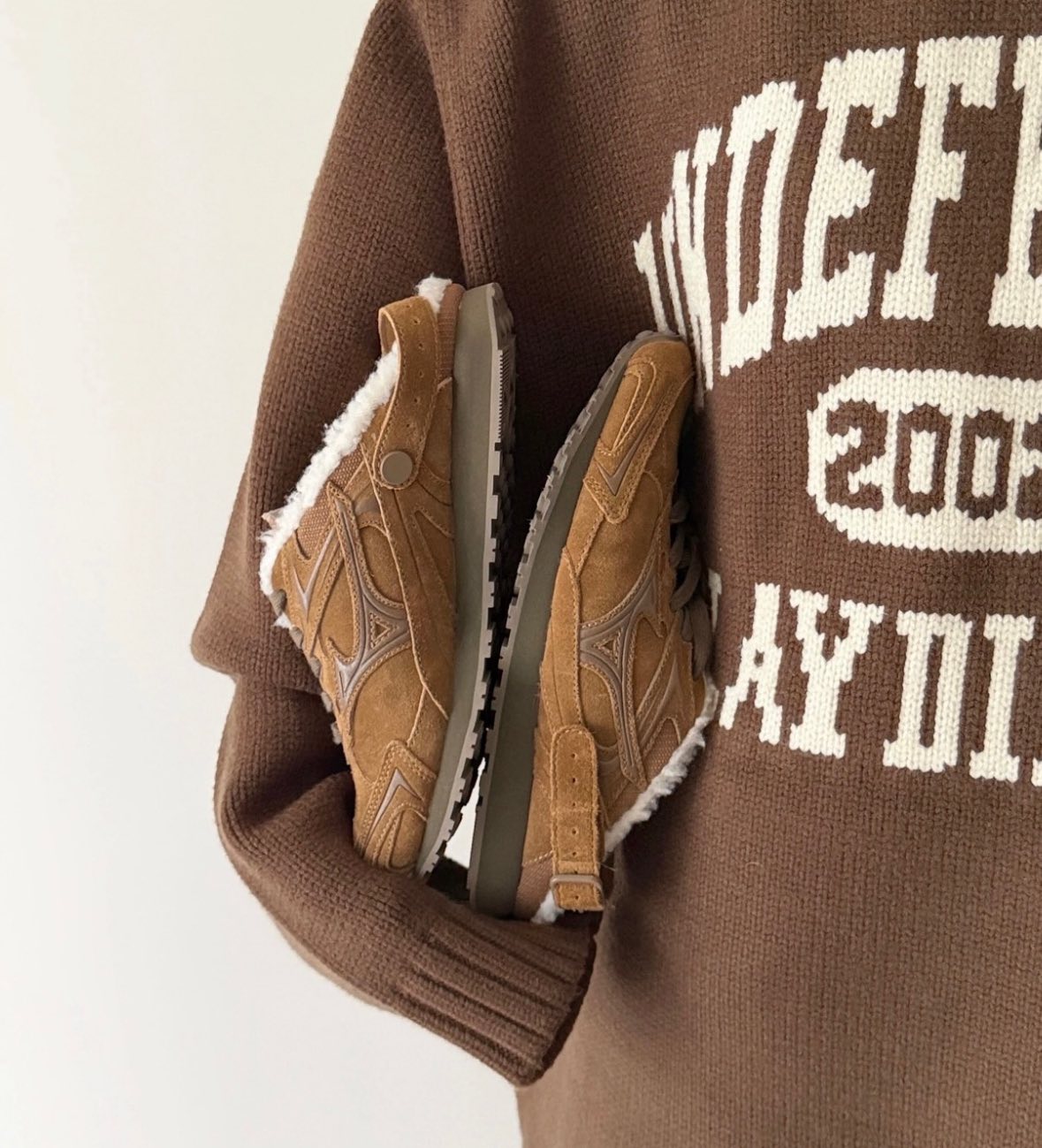 MIZUNO LG 60S SLIPPER 美津濃 毛毛 穆勒鞋 有後鉤喔～