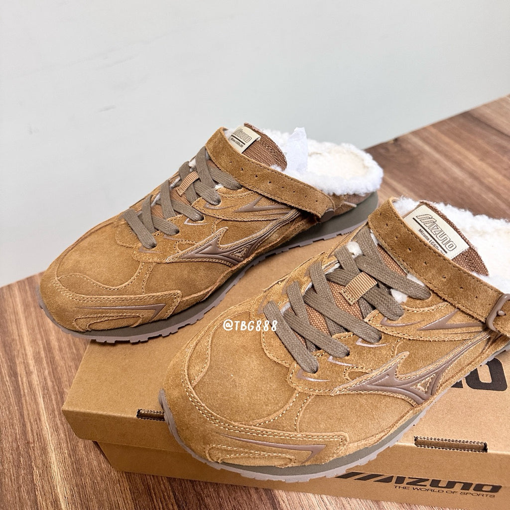 MIZUNO LG 60S SLIPPER 美津濃 毛毛 穆勒鞋 有後鉤喔～