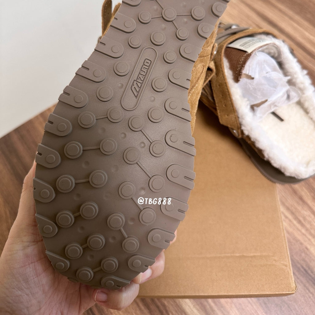 MIZUNO LG 60S SLIPPER 美津濃 毛毛 穆勒鞋 有後鉤喔～